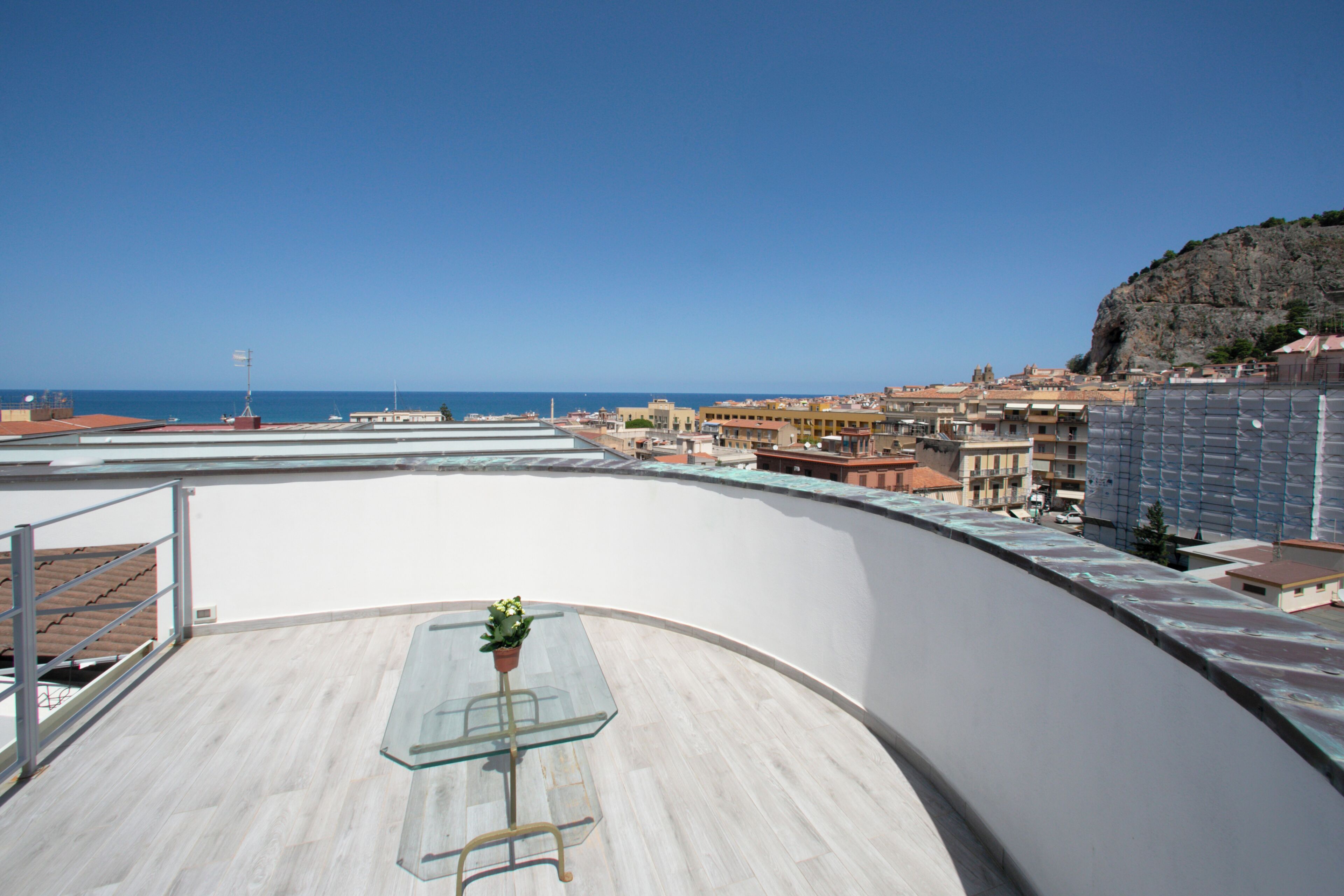 Basic Apartment | Water view