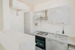 Basic-Apartment | Badezimmer | Dusche, kostenlose Toilettenartikel, Haartrockner, Bidet