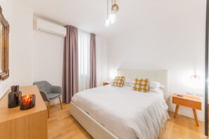 Superior-Apartment | 2 Schlafzimmer, Bügeleisen/Bügelbrett, kostenloses WLAN, Bettwäsche