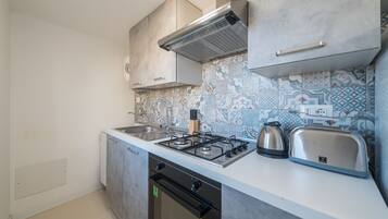 Double Room | Shared kitchen