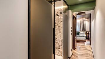 Quarto clássico | 1 quarto, roupas de cama premium, edredons de pluma