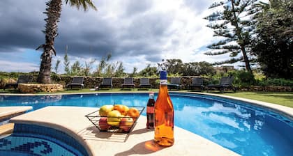 Villa Soldanis 6 Bedroom Villa With Private Pool