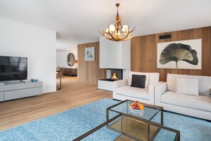 Luxury-Apartment, 4 Schlafzimmer, Bergblick | Wohnbereich