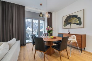 Lyxlägenhet - 2 sovrum | Vardagsrum
