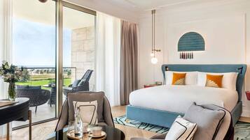 Minibar, in-room safe, laptop workspace, blackout drapes