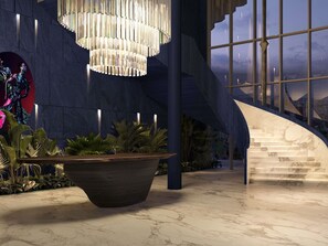 2 bars/lounges
