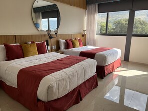 Habitación doble de lujo | Ropa de cama de alta calidad y edredón