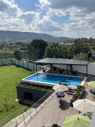 Hotel Cinco Diamantes