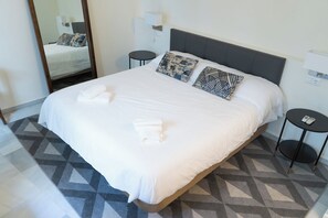 3 slaapkamers, reisbedje, gratis wifi, beddengoed