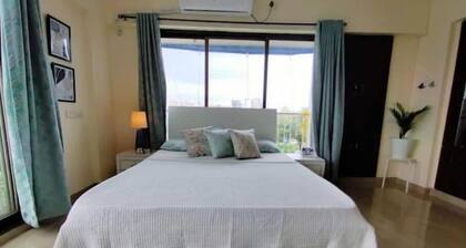 5 - Studio in Vile Parle near NM college