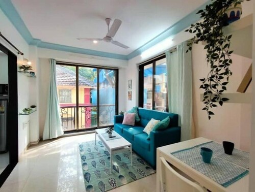 Serene Oasis near Bandra Seafront 1 Bed 2 Baths-M1