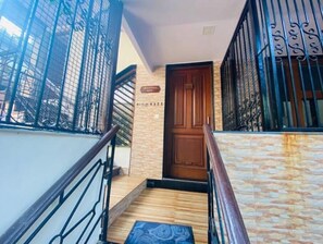 Interior - Charming studio Bandra Village Wifi (Mumbai)