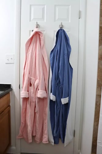 Hidden Ruby-Apartment with Kitchen and Laundry