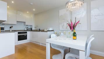 Fridge, dishwasher, electric kettle, toaster