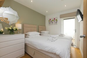 2 bedrooms, individually decorated, individually furnished, free WiFi - 2 Four Seasons (St Ives)