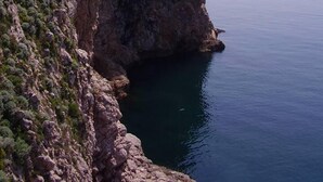 Apartment | Miscellaneous - 1 Bed Near Old Town - Sleeps 2 w Wifi (Dubrovnik)