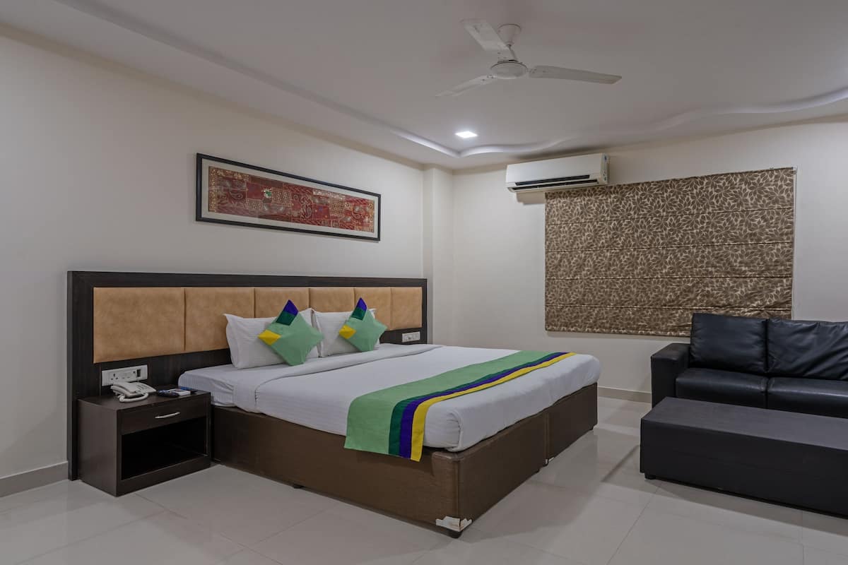 Quarto duplo premium, para não fumantes | Cofres nos quartos, escrivaninha, ferros/tábuas de passar roupa