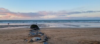 Jolie Maison à 3 min de la Plage et au Pied des Commerces