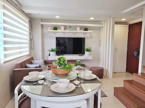 Quezon City Cozy 3 Bedroom Condo Unit<br><br>