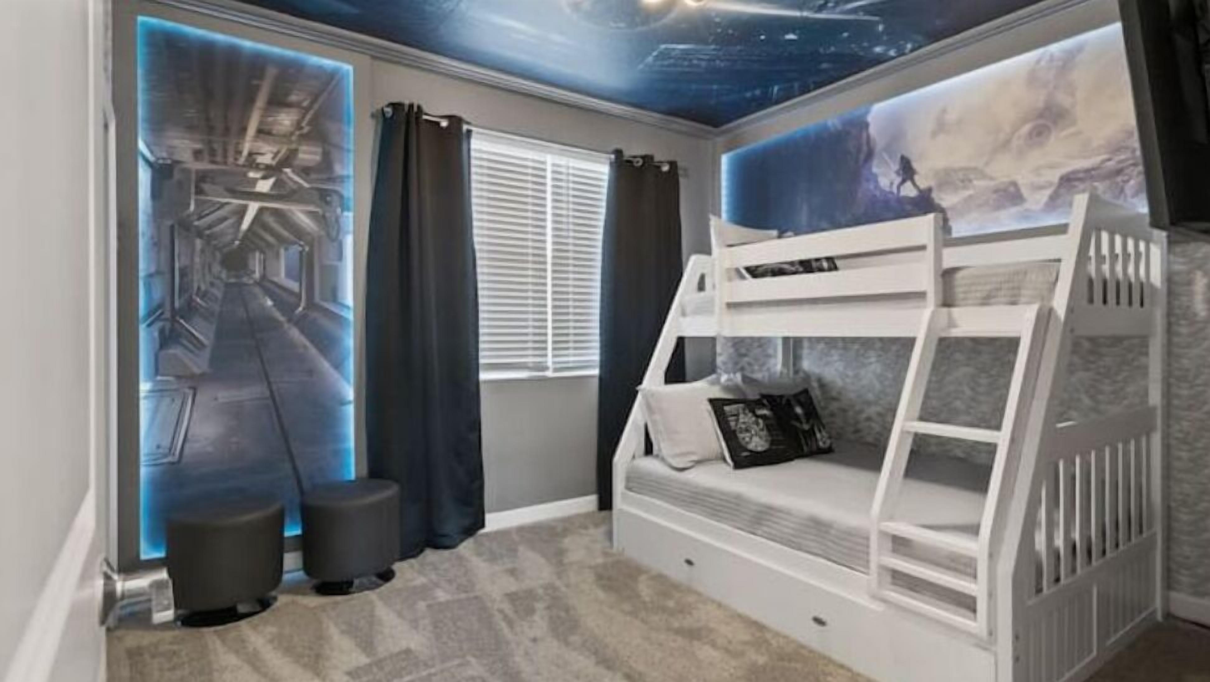 5 chambres, fer et planche à repasser, lit parapluie, Wi-Fi