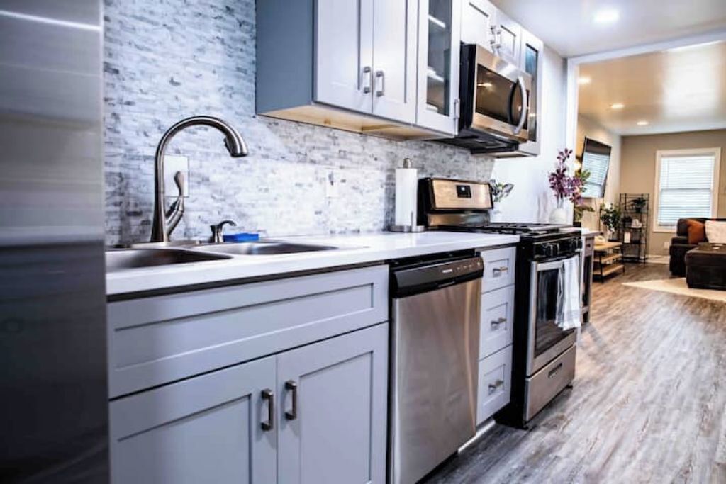 微波炉、烤箱、炉灶、洗碗机