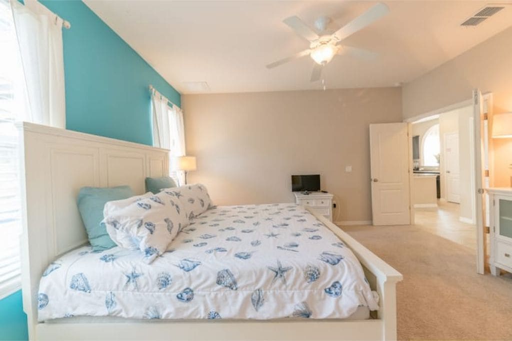 5 室のベッドルーム、アイロン / アイロン台、WiFi (無料)、ベッドシーツ