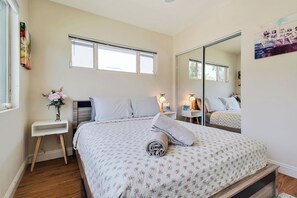 Luxury House | 3 bedrooms, premium bedding, free WiFi, bed sheets - Mountainside Paradise (Palm Springs)