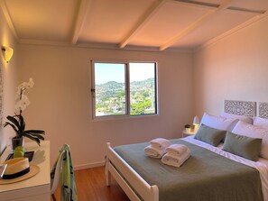 4 chambres, fer et planche à repasser, Wi-Fi, literie fournie