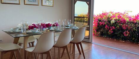 تناول الطعام