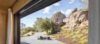 Casa Roca: Modern Cabin in 17 Acres Near Yosemite