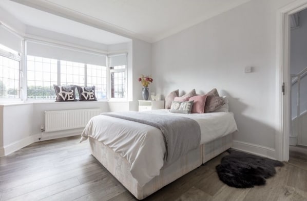 House, Multiple Beds