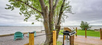 Vickery Cottage on Sandusky Bay w/ Fire Pit!