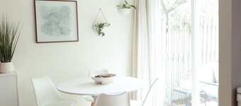 Beautiful & Bright Townhome