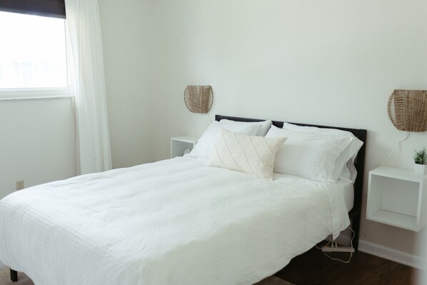 2 bedrooms, desk, iron/ironing board, travel cot