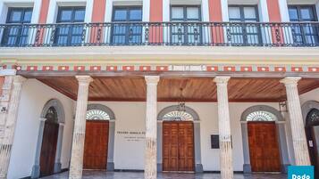 Basic Apartment | Exterior