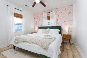 2 habitaciones, escritorio, tabla de planchar con plancha y wifi gratis 