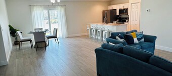 Cape Coral Nature Retreat with Adjacent Boating, Fishing & Trails