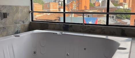 Luxury Suite, Hot Tub | Private spa tub