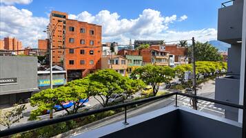 Deluxe Apartment, Hot Tub, City View | Balcony