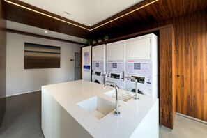 Basic Studio | Interior - Zainalofts7Moema1kmIbirae200mMetroID507 (São Paulo)