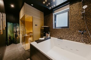 Hair dryer, towels - Villa Black & Gold with Pool (Okrug Gornji)