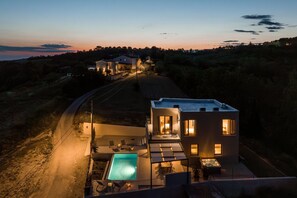 Exterior - Villa Oasis with Pool (Grožnjan)