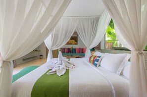 2 bedrooms, WiFi - 2BR Cosmopolitan Villa Near Seminyak Beach #family (Bali)