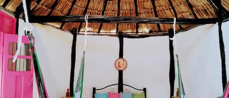1 bedroom, desk, free WiFi, bed sheets