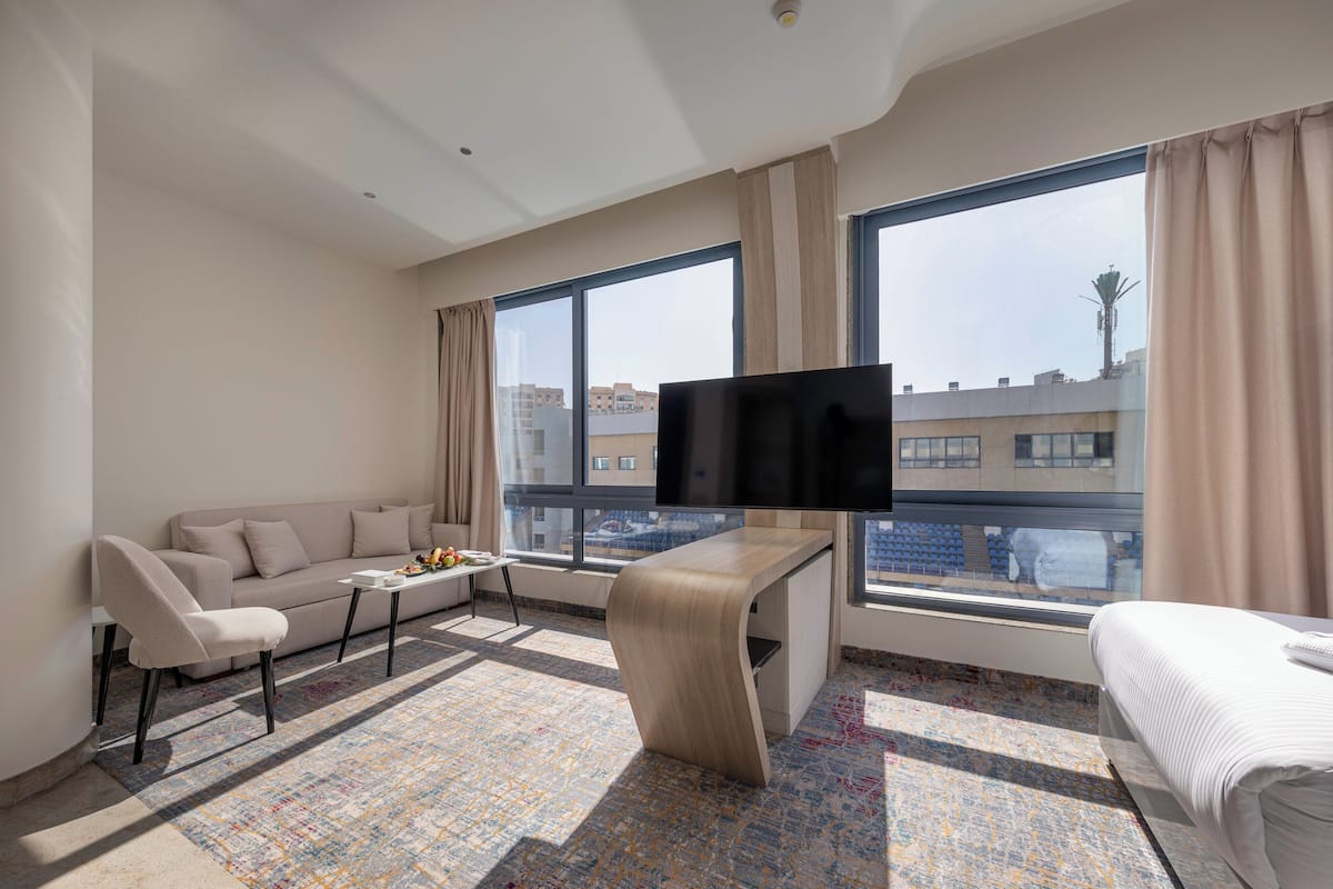 1 habitación, minibar, wifi gratis y ropa de cama
