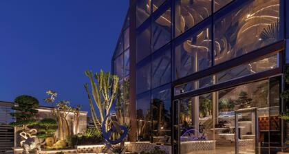 Crowne Plaza Alexandria Mirage by IHG