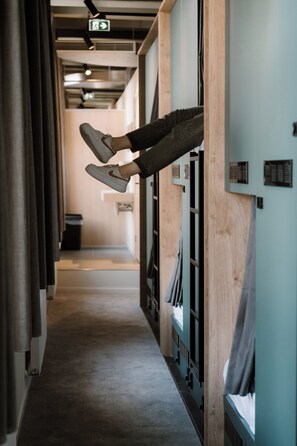 Comfort Shared Dormitory, 1 Queen Bed, City View | Premium bedding, in-room safe, individually decorated - Stadsklooster Dordt (Dordrecht)