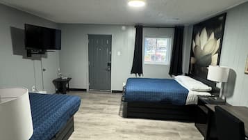 Habitación doble, 2 camas dobles, no fumadores | 1 dormitorio, colchones viscoelásticos, mobiliario individual