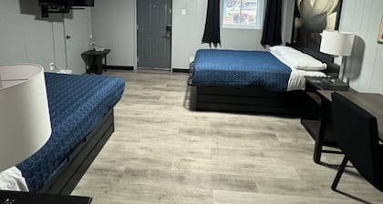 Acorn Motel