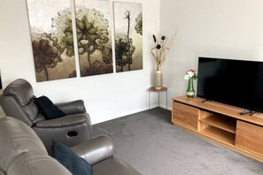 Smart TV - Riverbank on the Wimmera River (Horsham)